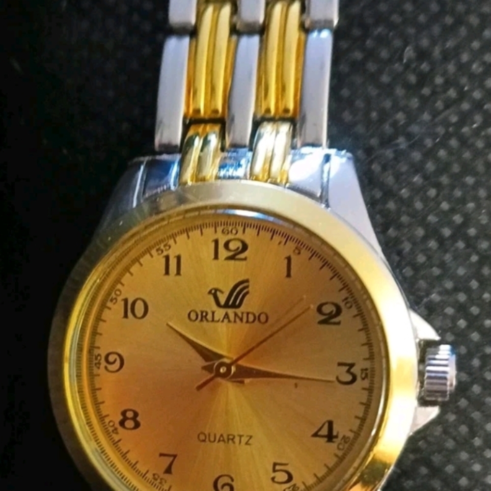 Gold and Silver Men's Quartz Watch No 25